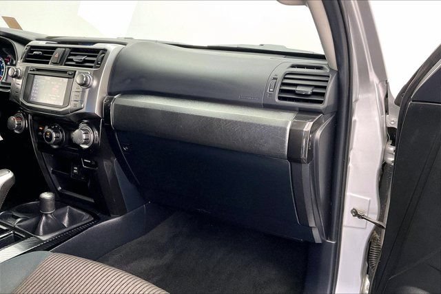 Used 2018 Toyota 4Runner TRD Off-Road w/ Convenience Package AWD/4WD image 16