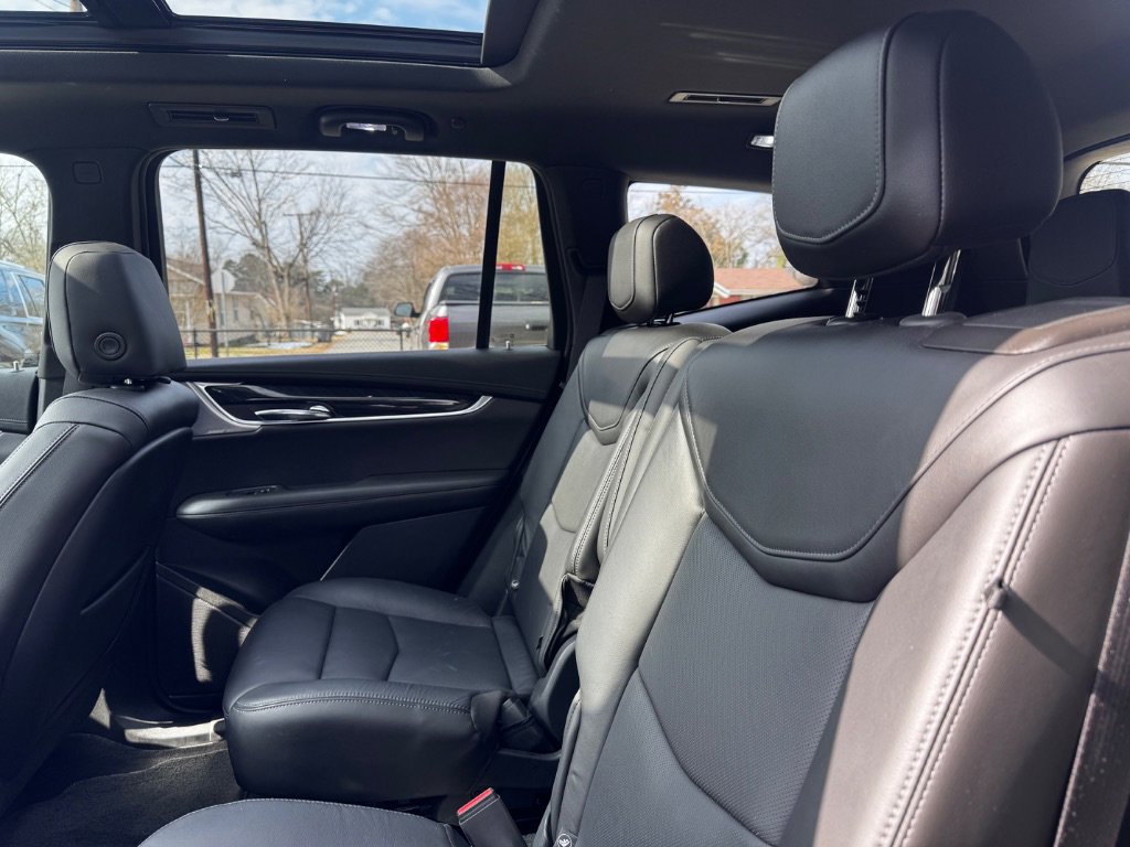 Used 2020 Cadillac XT6 Premium Luxury image 24