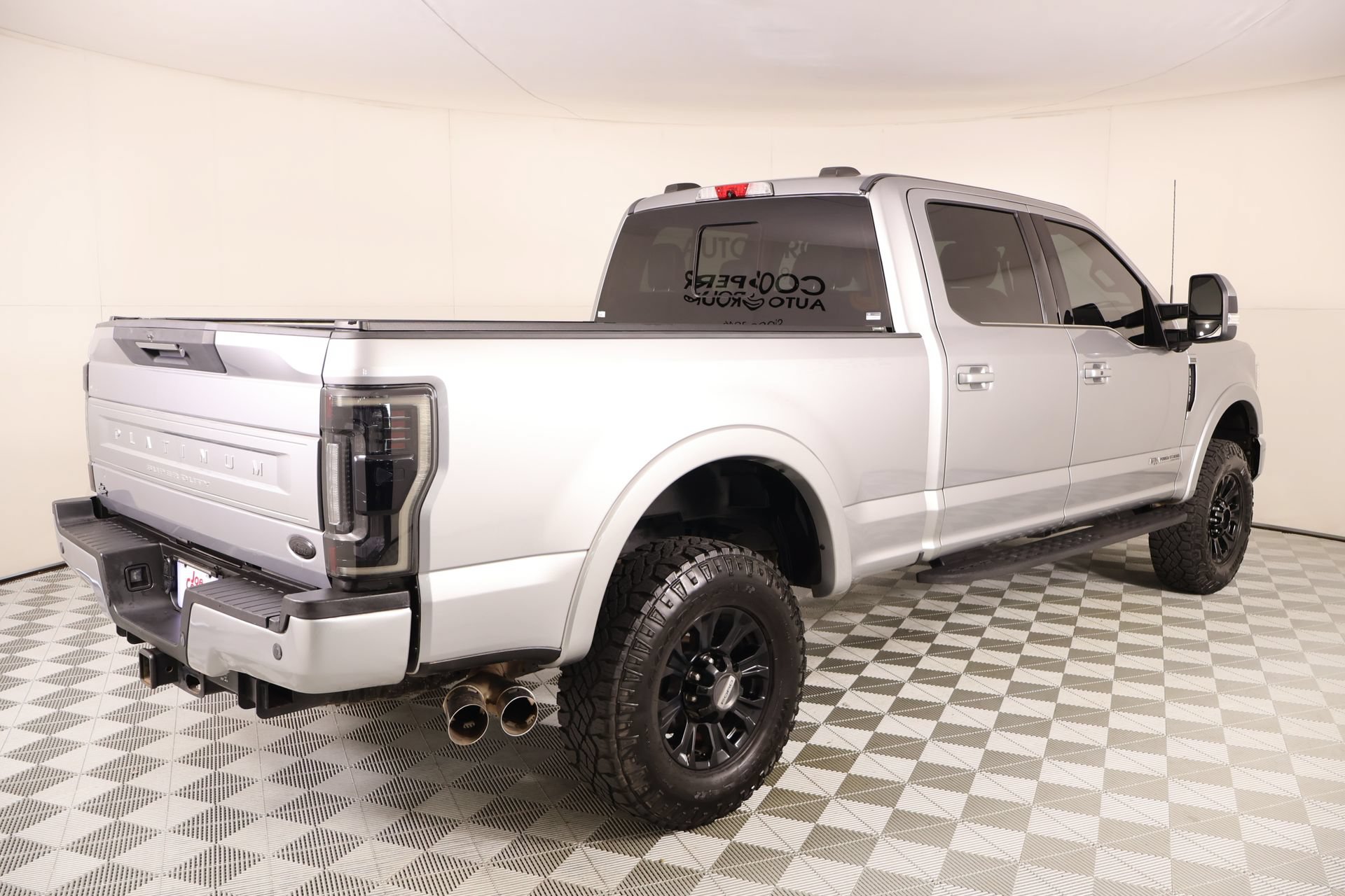 Used 2021 Ford F250 Platinum w/ Tremor Off-Road Package AWD/4WD image 22