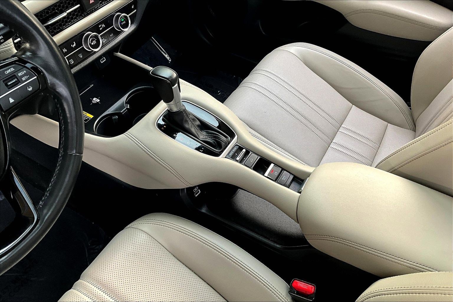 Used 2023 Honda HR-V EX-L image 18