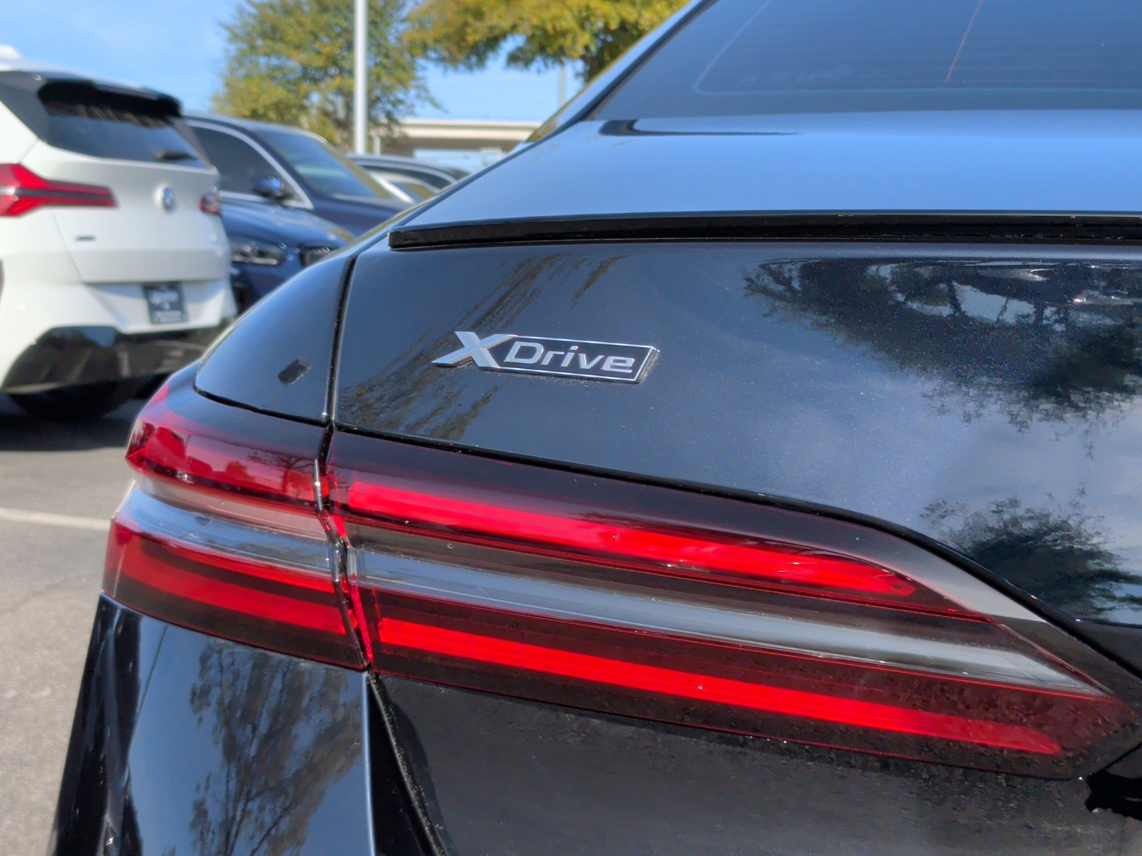 Certified 2025 BMW 550e xDrive 550e xDrive w/ Premium Package image 12