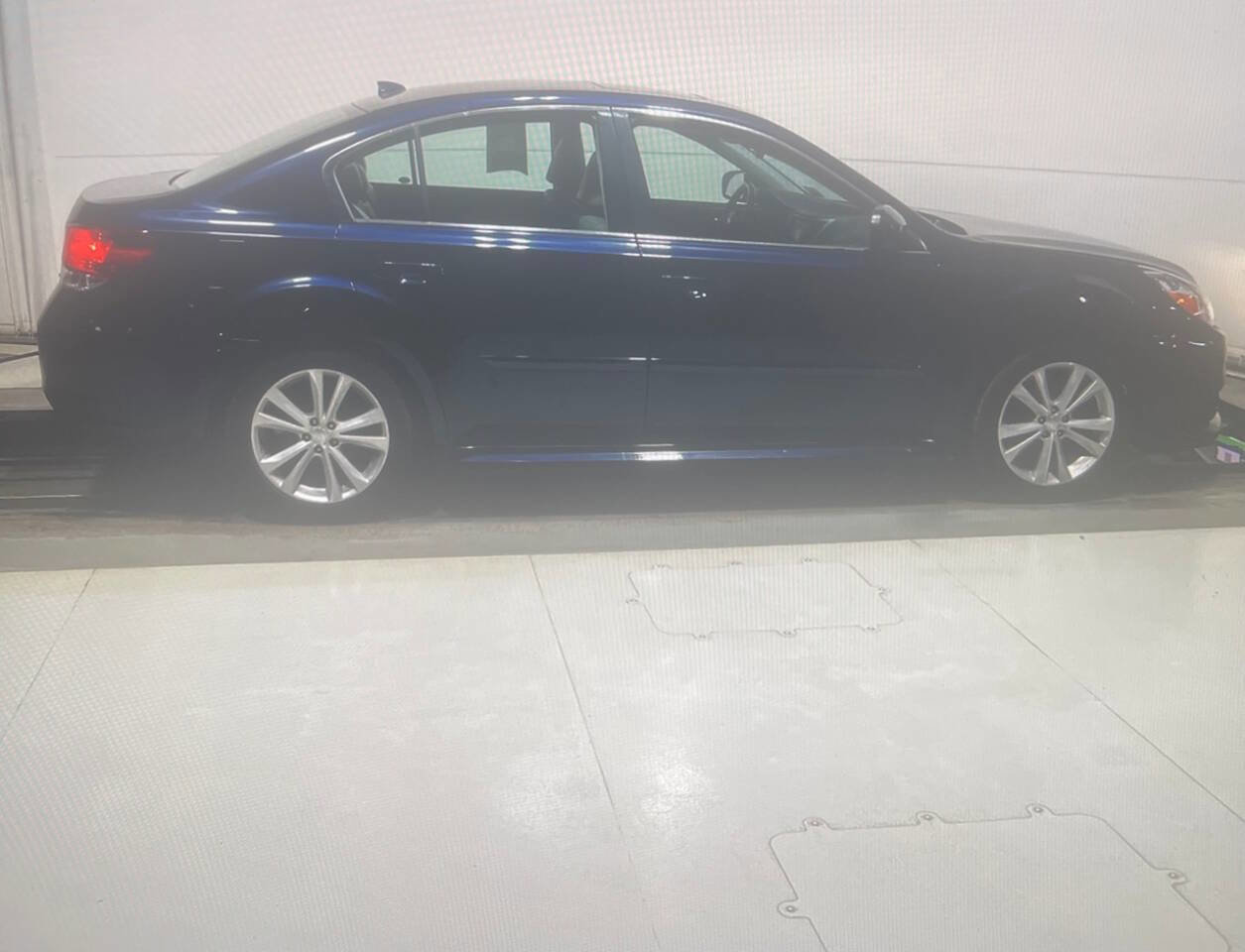 Used 2013 Subaru Legacy 3.6R Limited image 13