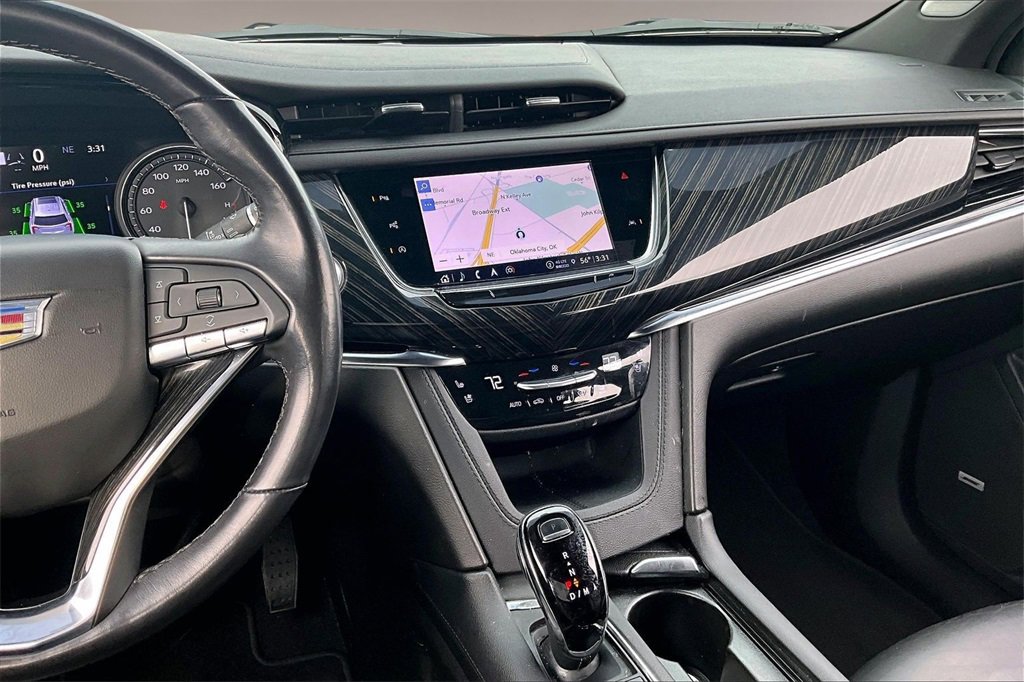 Used 2023 Cadillac XT6 Premium Luxury w/ Technology Package image 6