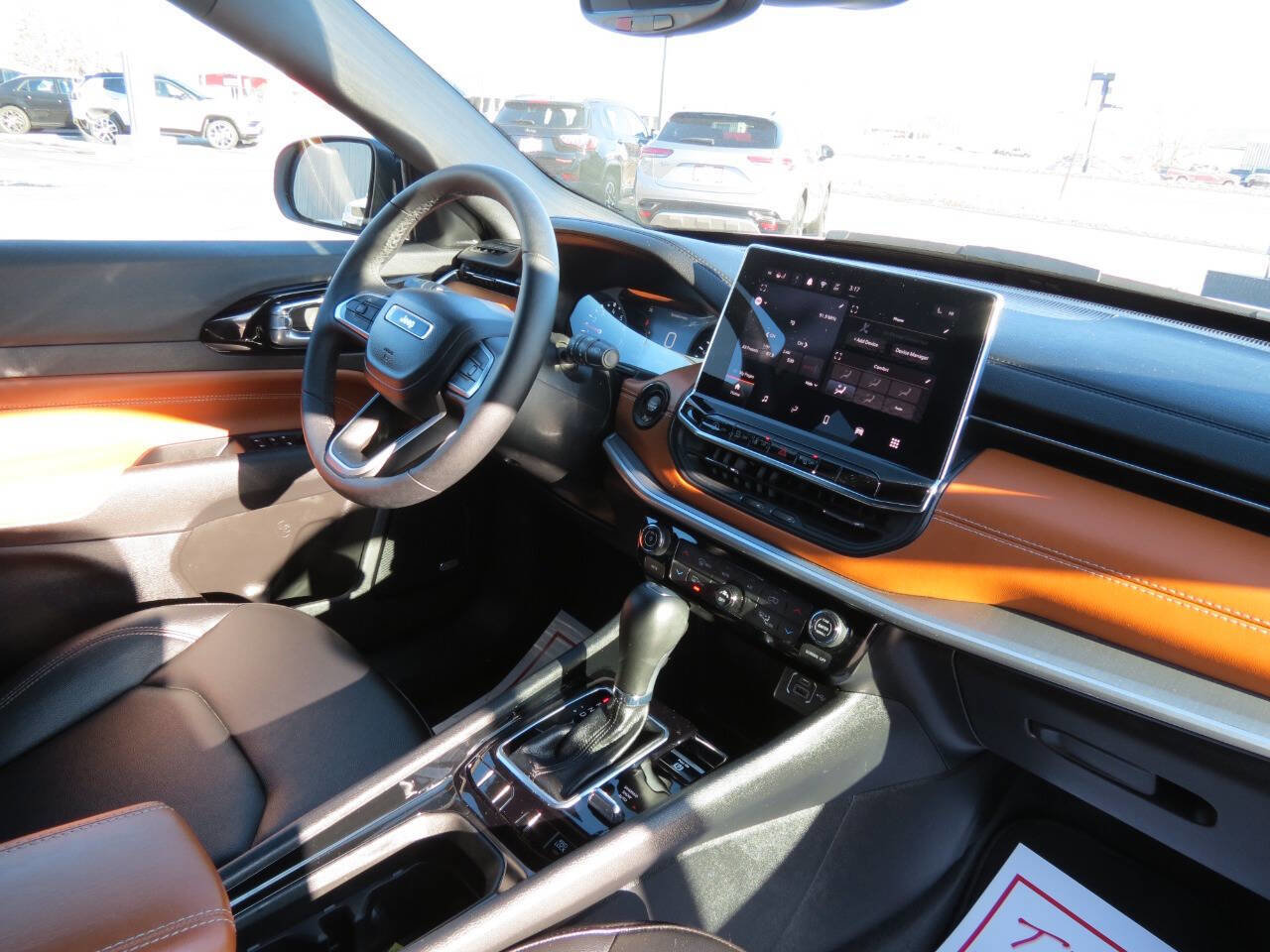 Used 2024 Jeep Compass Limited w/ Sun and Sound Group image 8