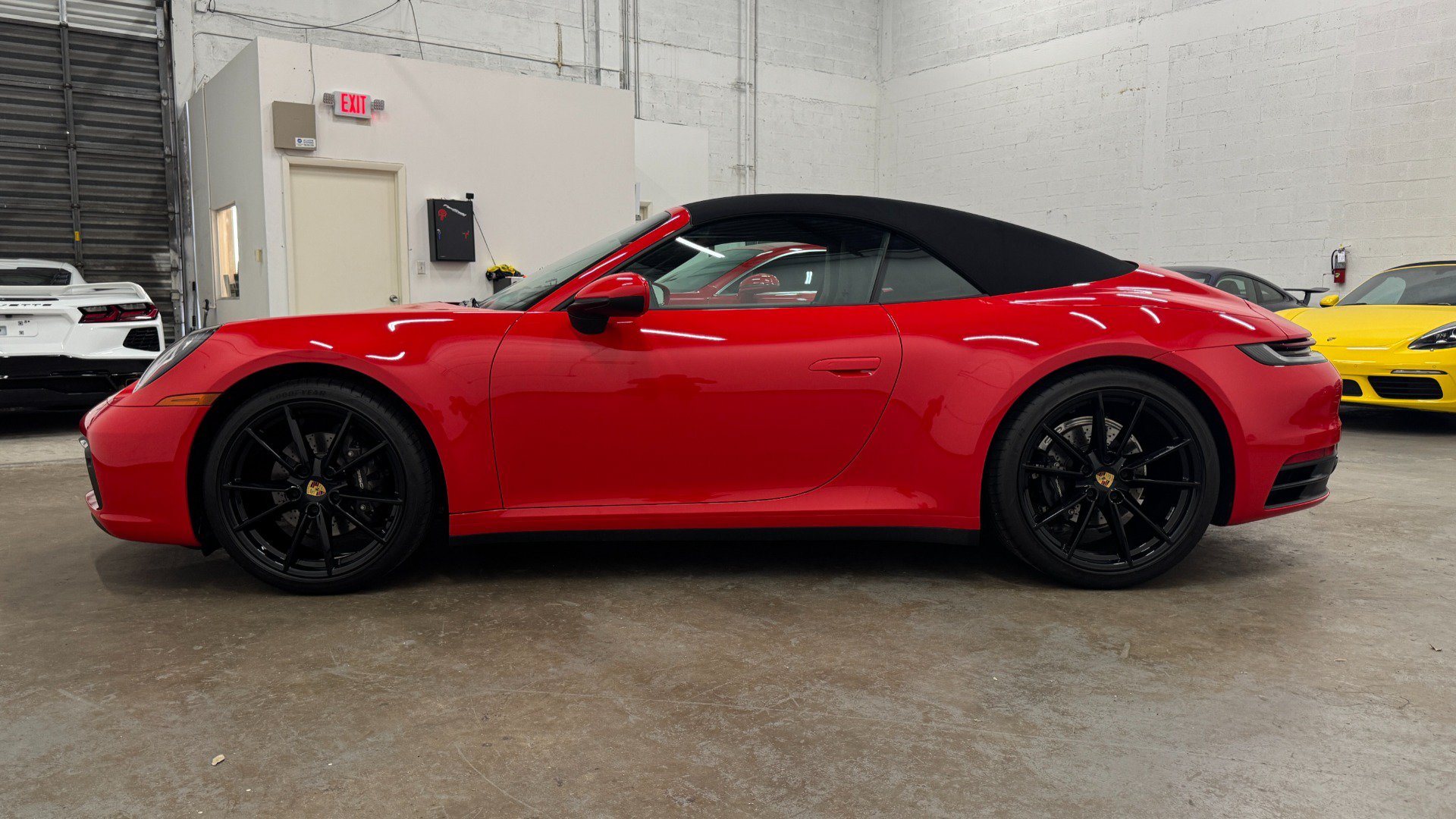 Used 2022 Porsche 911 Carrera RWD image 36