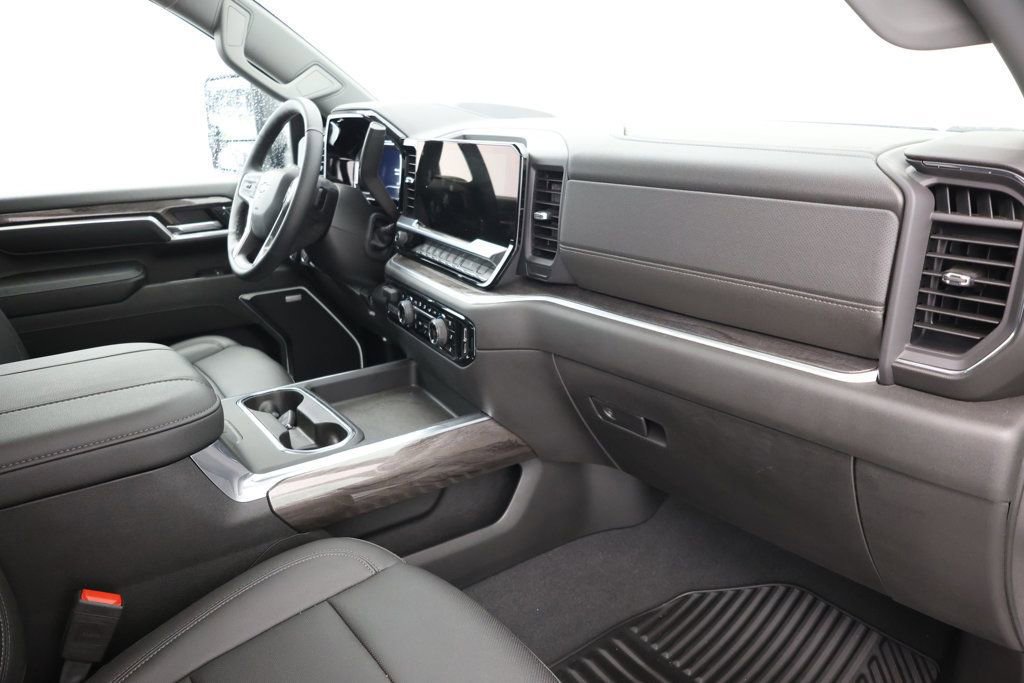 Used 2024 Chevrolet Silverado 3500 LTZ w/ LTZ Plus Package image 21