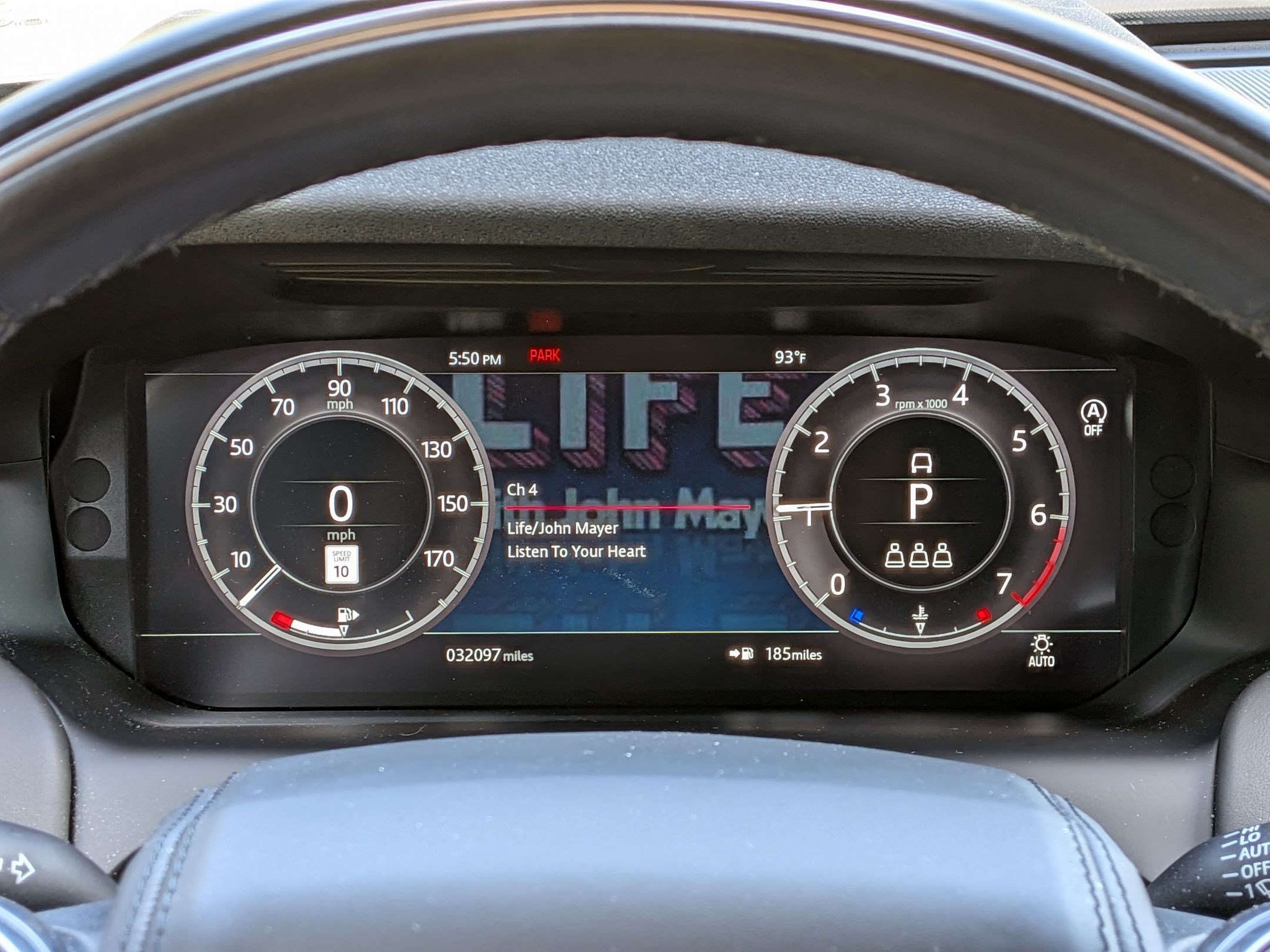 Used 2020 Land Rover Discovery Sport HSE R-Dynamic AWD/4WD image 17