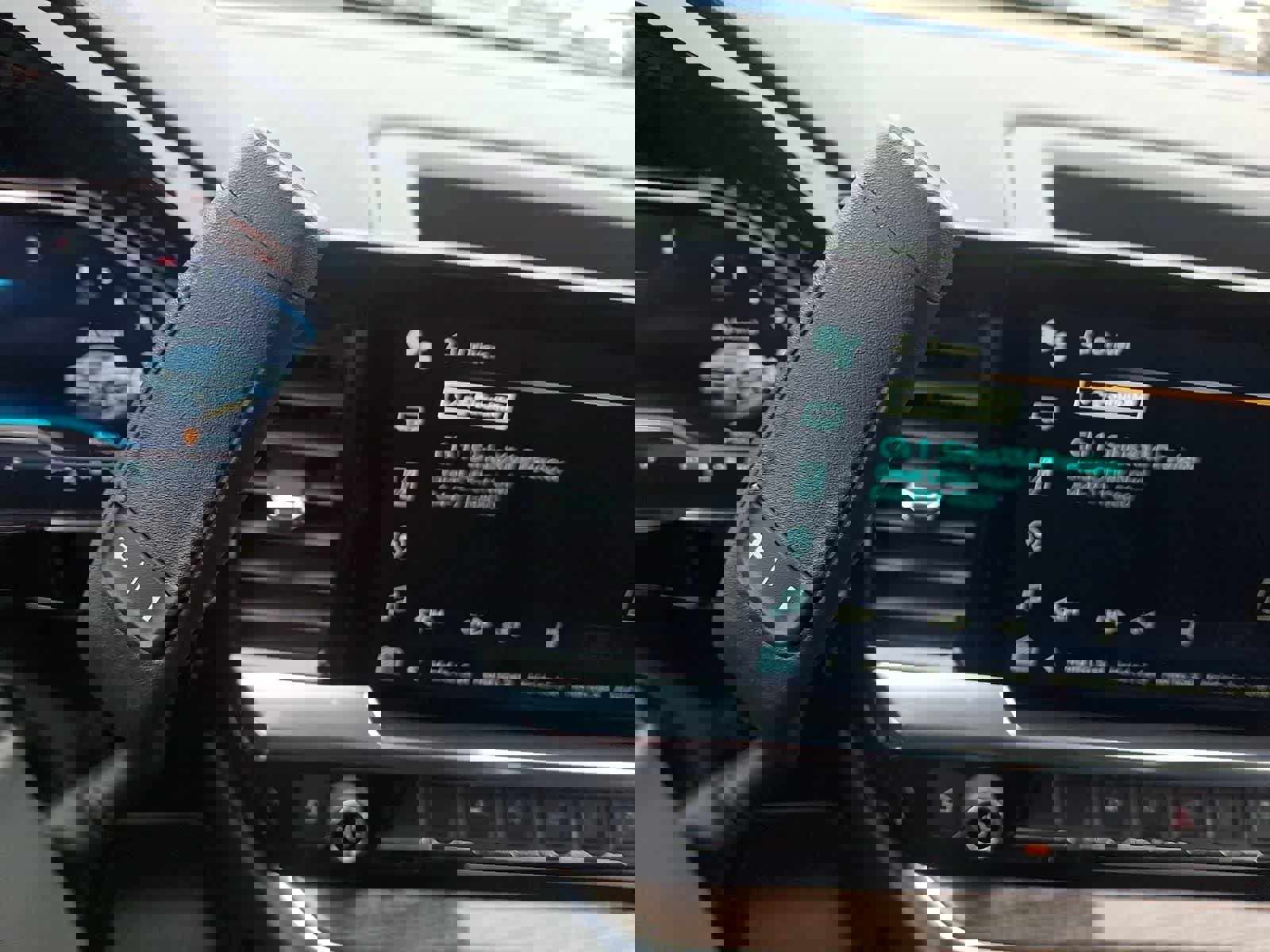 Used 2024 Chevrolet Silverado 1500 LT image 15