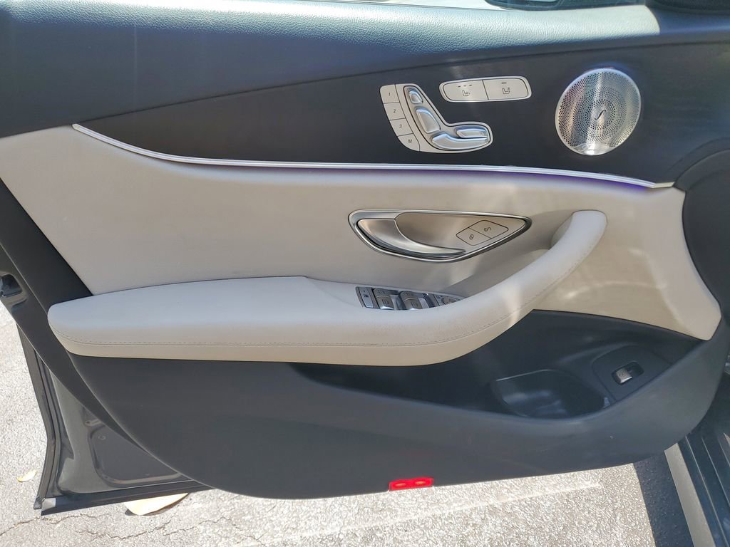Used 2018 Mercedes-Benz E 300 4MATIC image 20