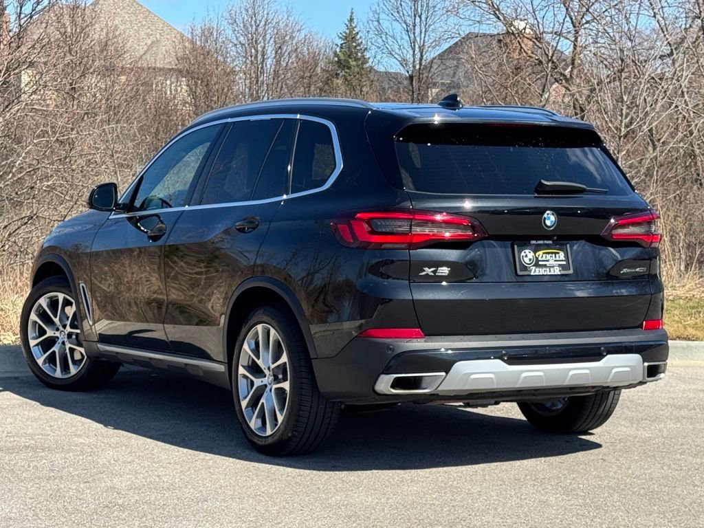 Used 2022 BMW X5 xDrive40i w/ Premium Package video 4