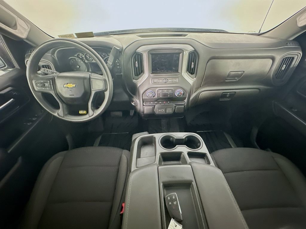 Used 2022 Chevrolet Silverado 1500 Custom w/ LPO, Dark Essentials Package AWD/4WD image 10