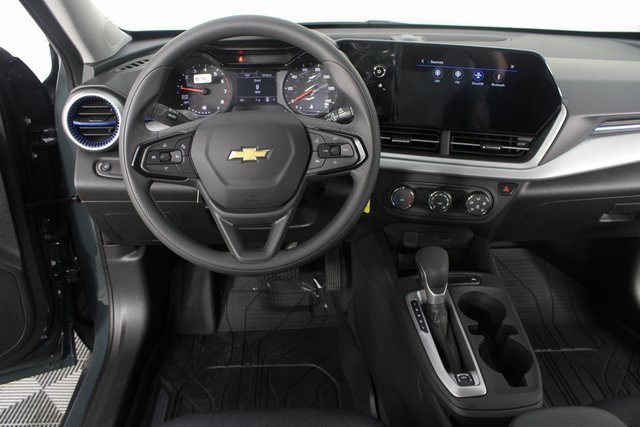 New 2026 Chevrolet Trax LS image 8