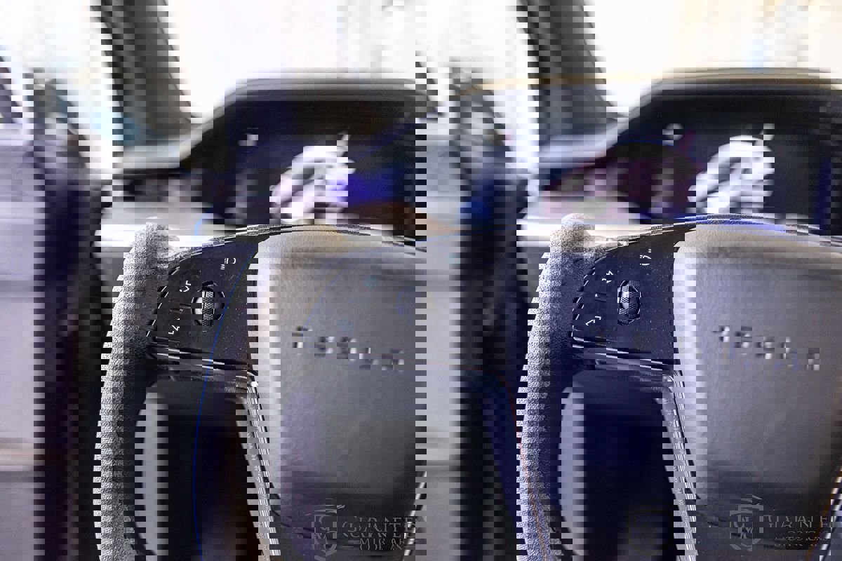 Used 2022 Tesla Model X image 23