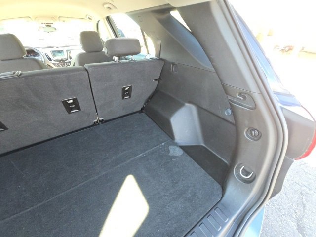 Used 2018 Chevrolet Equinox LS image 12