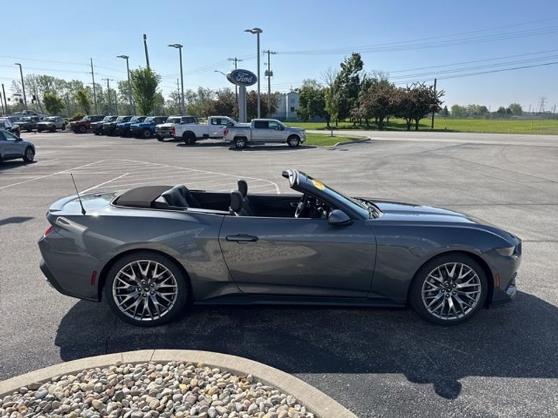 New 2025 Ford Mustang Premium image 13