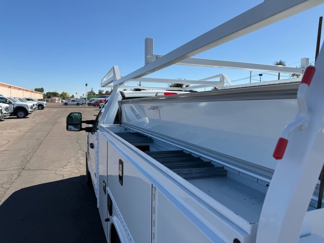 New 2026 Ford F250 XL w/ XL Chrome Package image 16