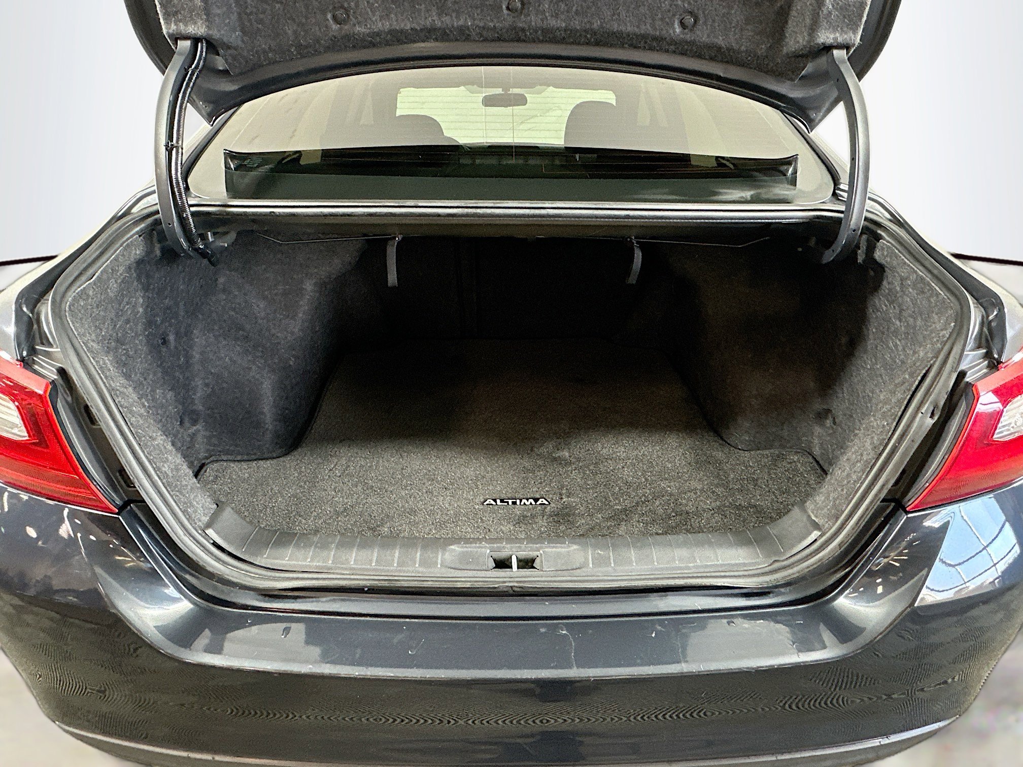 Used 2018 Nissan Altima 2.5 S w/ S Convenience Package image 22