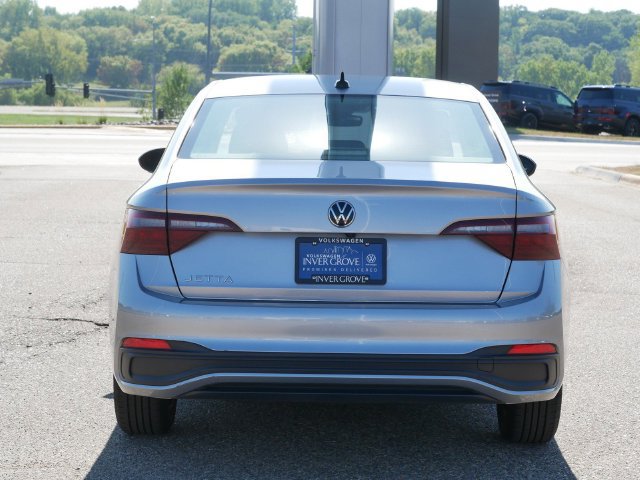 Certified 2024 Volkswagen Jetta S FWD image 10