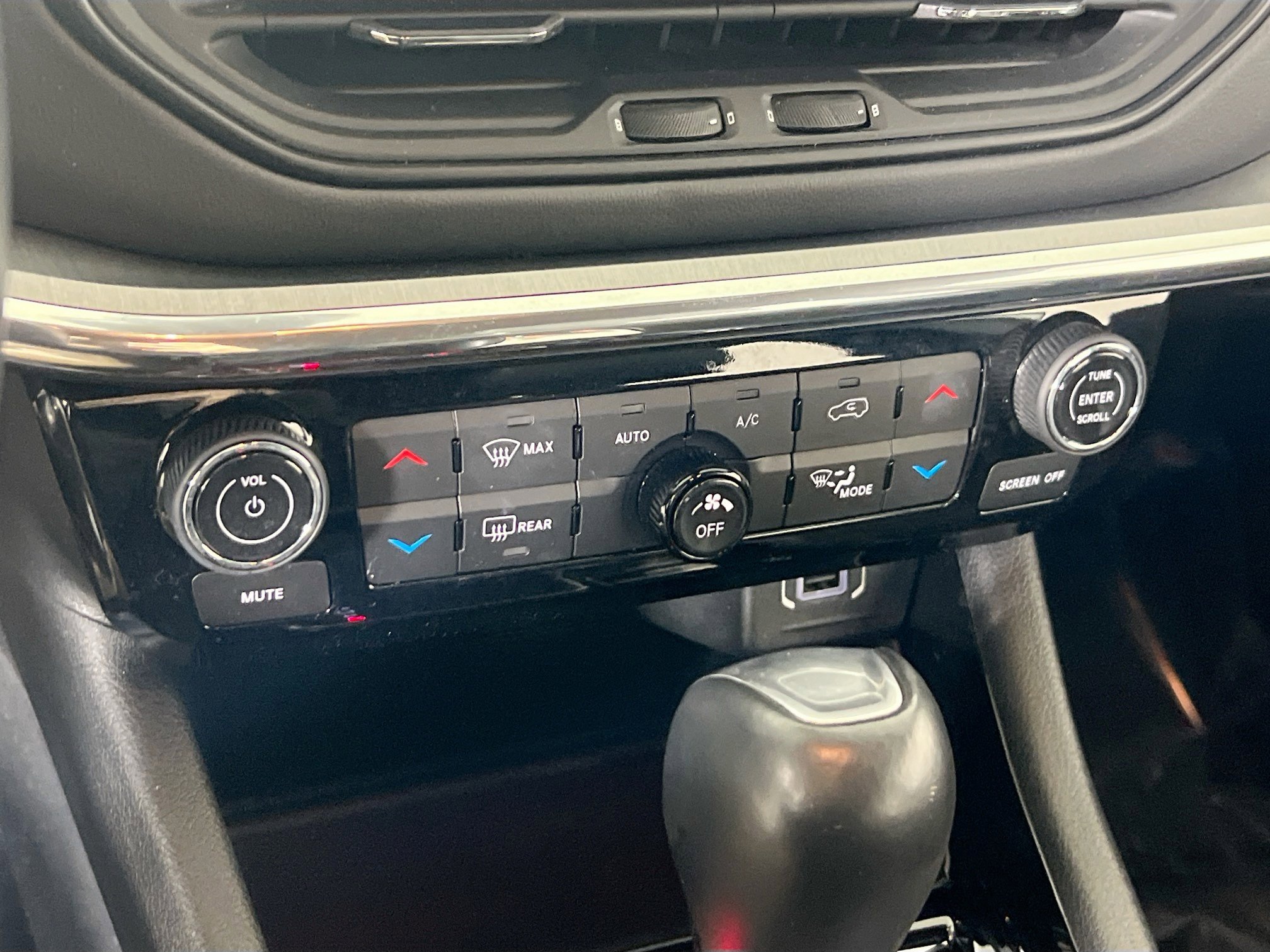 Used 2022 Jeep Compass High Altitude image 16