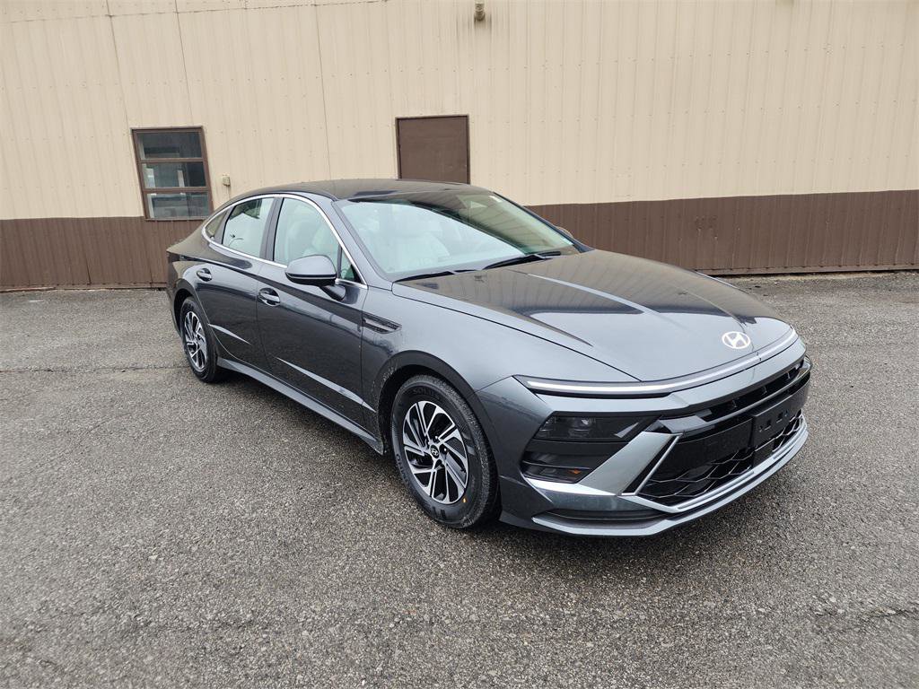 New 2026 Hyundai Sonata Blue