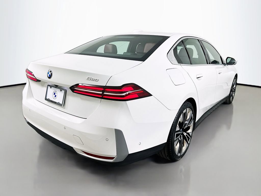 Used 2025 BMW 530i w/ Premium Package image 5