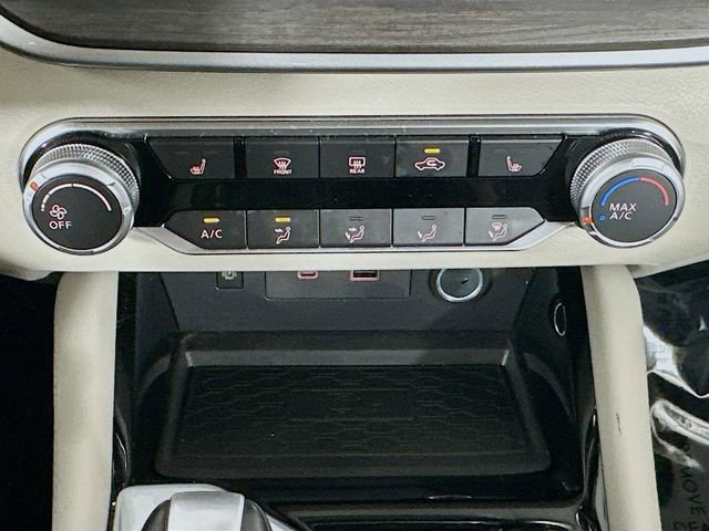 Used 2023 Nissan Altima 2.5 SV w/ SV Premium Package FWD image 17