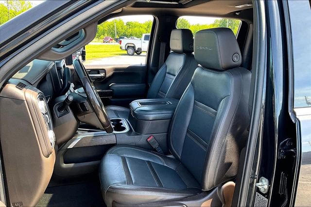Used 2020 GMC Sierra 3500 Denali w/ Denali Ultimate Package AWD/4WD image 22
