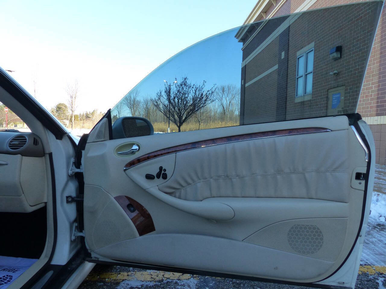 Used 2009 Mercedes-Benz CLK 350 Coupe image 35