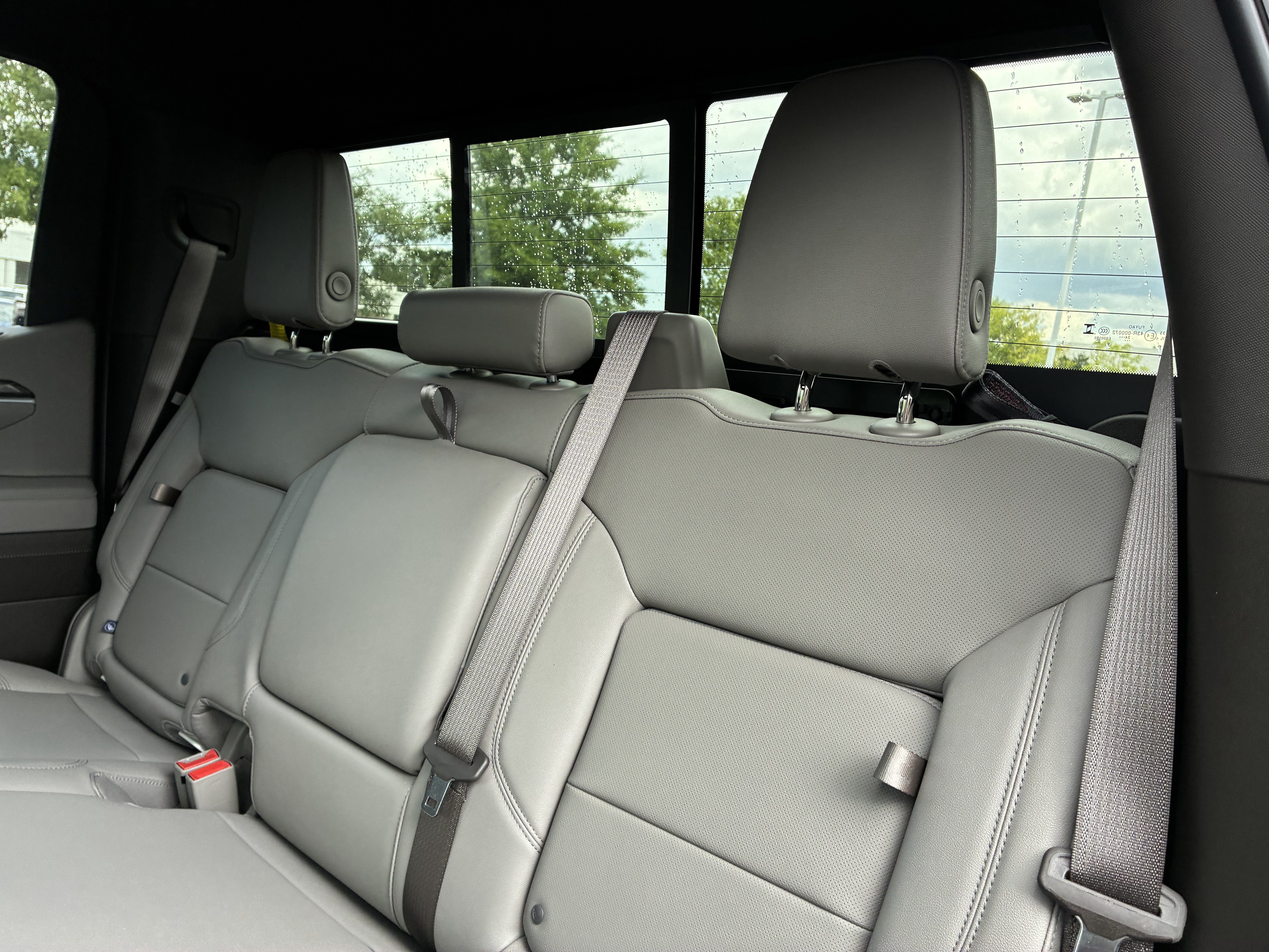 Used 2025 Chevrolet Silverado 1500 LTZ AWD/4WD image 14