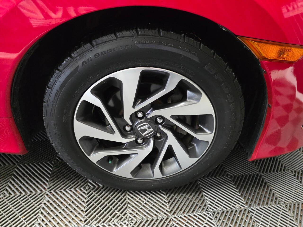 Used 2016 Honda Civic EX image 37