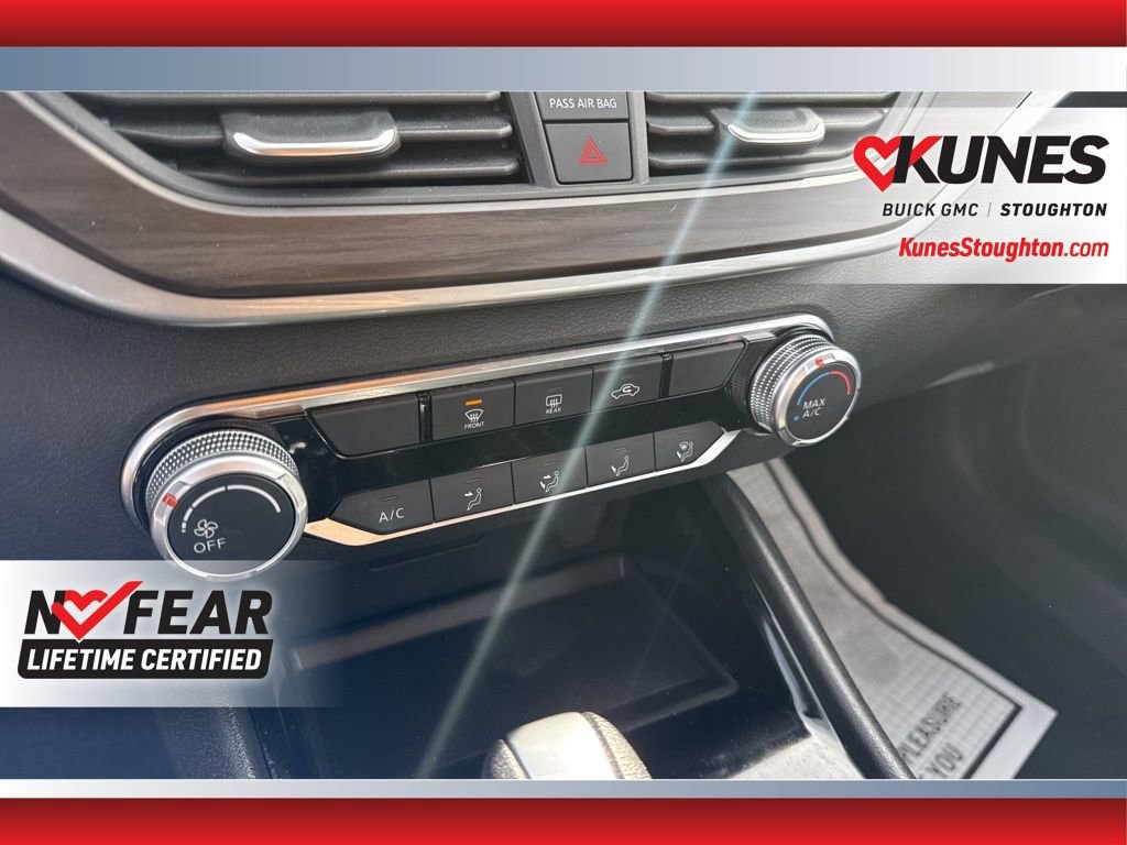 Used 2024 Nissan Altima 2.5 SV image 32