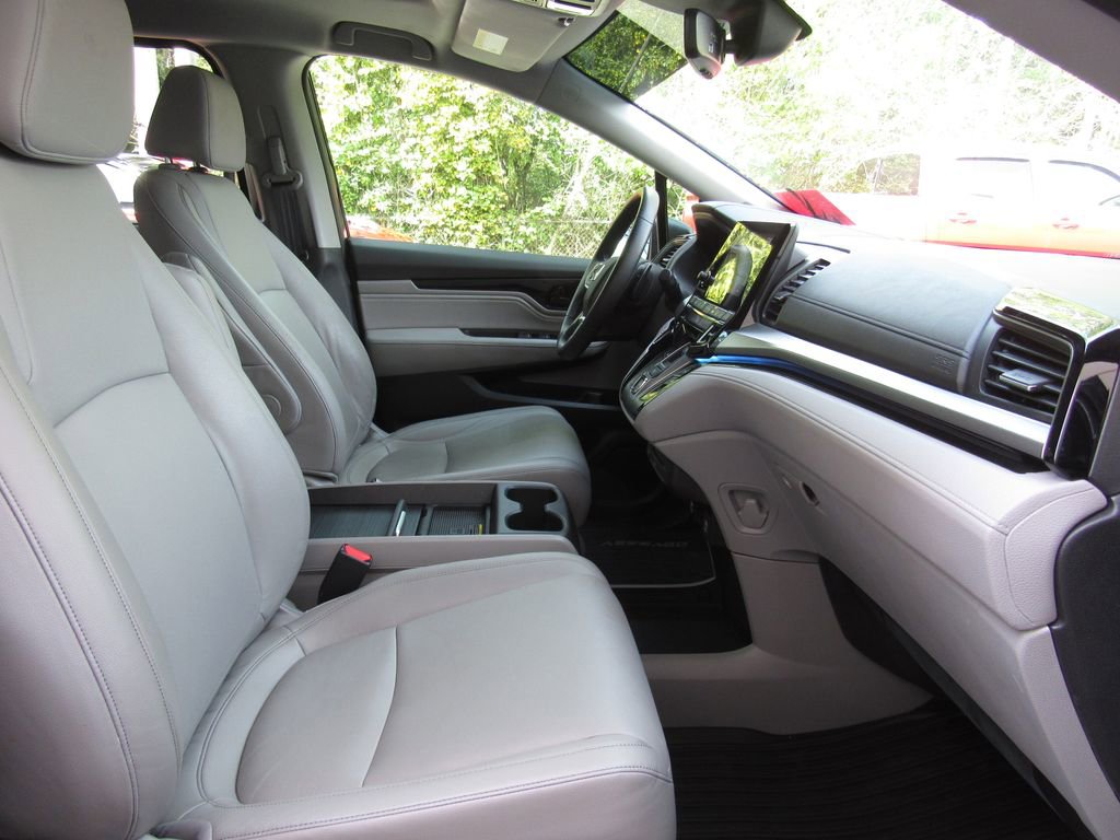 Used 2023 Honda Odyssey Touring image 19