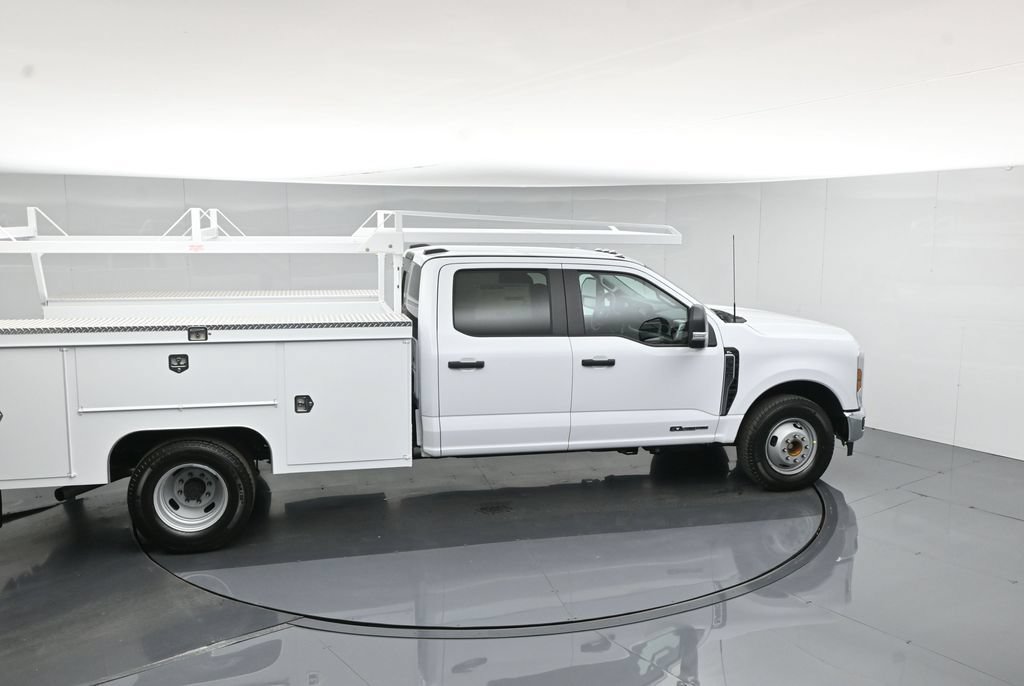 New 2026 Ford F350 XL w/ XL Chrome Package RWD image 47