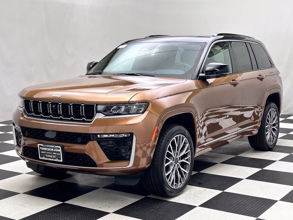 New 2027 Jeep Grand Cherokee Summit AWD/4WD image 4