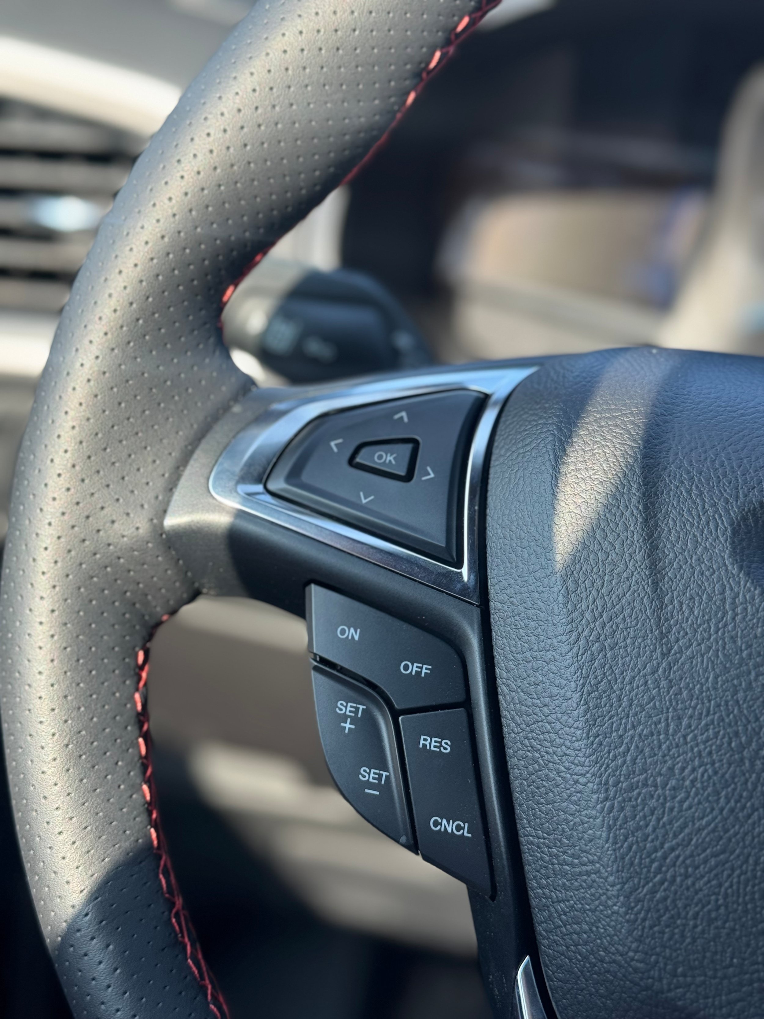 New 2024 Ford Edge ST-Line AWD/4WD image 30