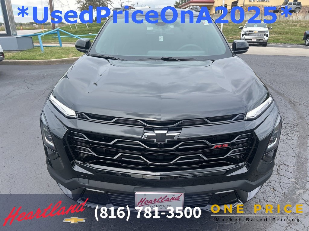 Used 2025 Chevrolet Equinox RS image 3