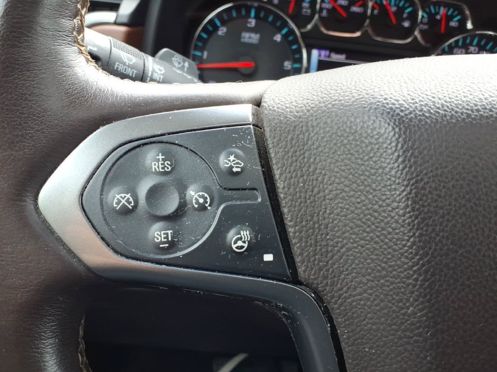 Used 2015 Chevrolet Suburban LTZ AWD/4WD image 28
