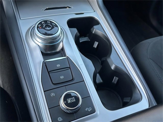 Used 2024 Ford Explorer XLT image 14