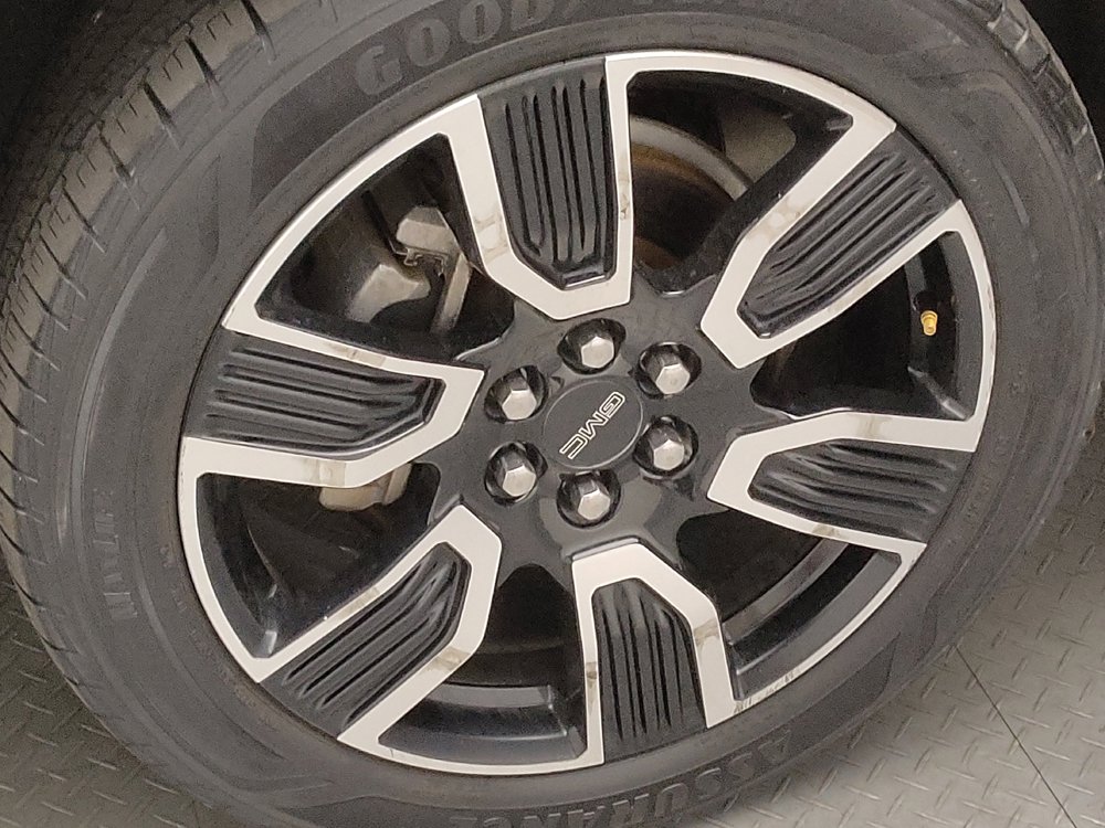 Used 2019 GMC Acadia SLT w/ Black Edition FWD image 31