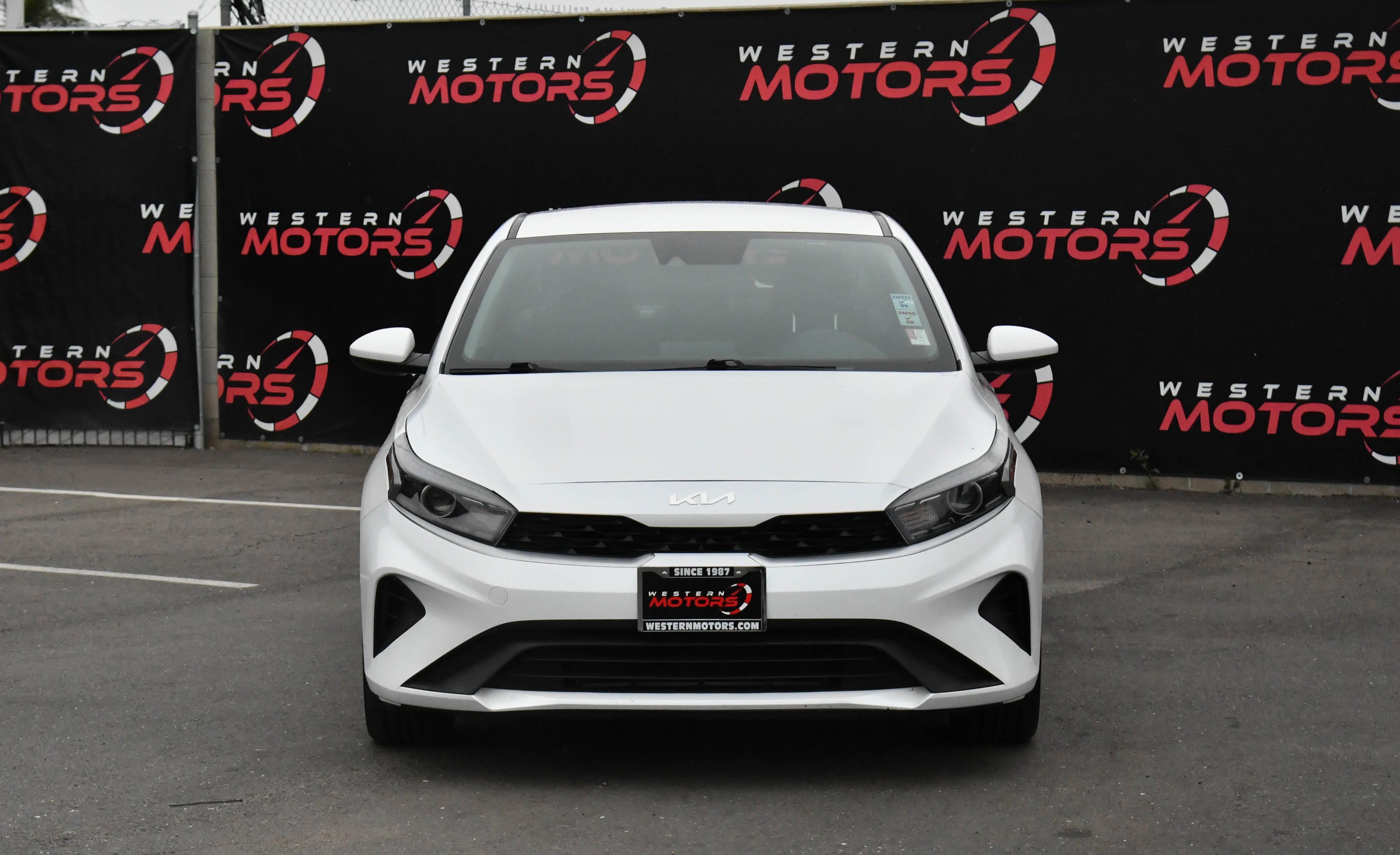 Used 2024 Kia Forte LXS image 2