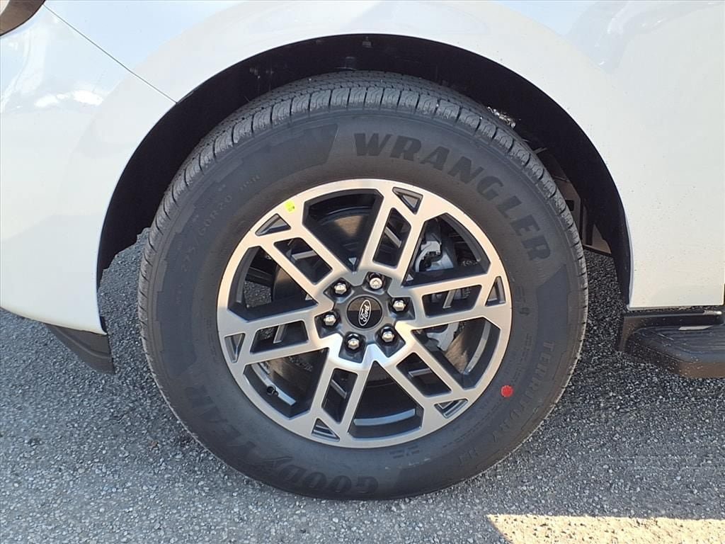 New 2026 Ford Expedition Max Active RWD image 29