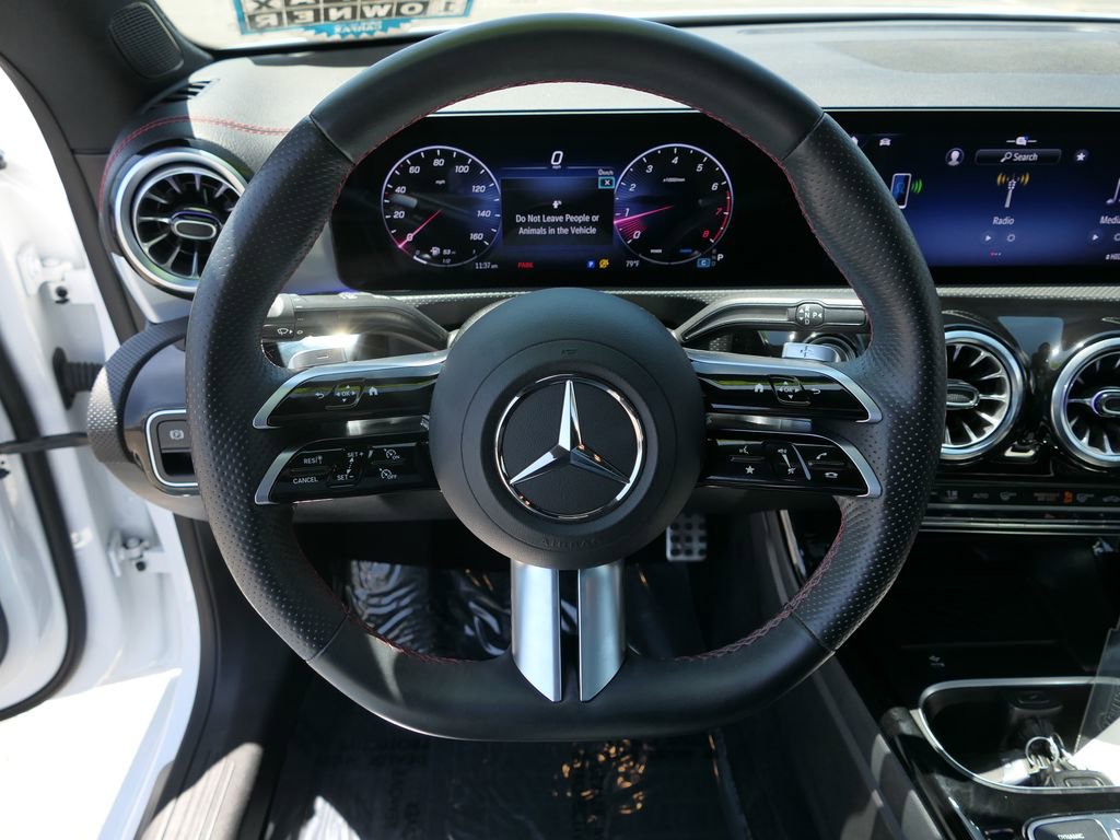 Used 2025 Mercedes-Benz CLA 250 image 18