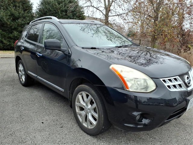 Used 2011 Nissan Rogue SV w/ SL Pkg