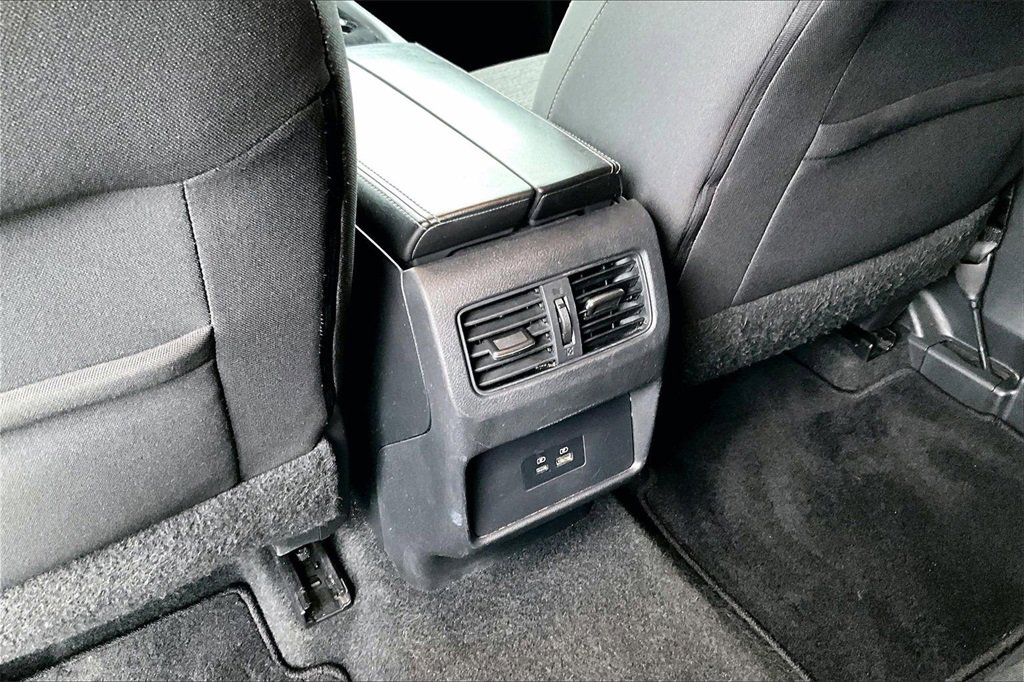 Used 2021 Nissan Rogue SV image 25