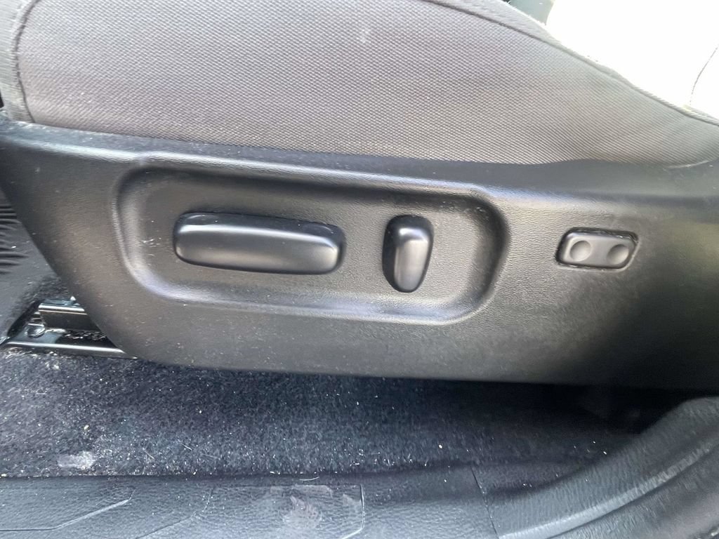 Used 2023 Toyota Tacoma SR5 RWD image 17