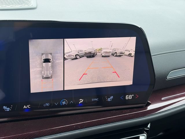 New 2026 Chevrolet Traverse Z71 w/ Enhanced Driving Package AWD/4WD image 19