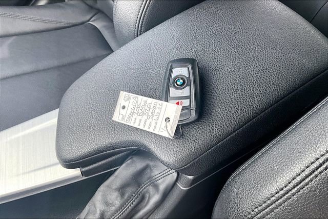 Used 2015 BMW 320i Sedan RWD image 10