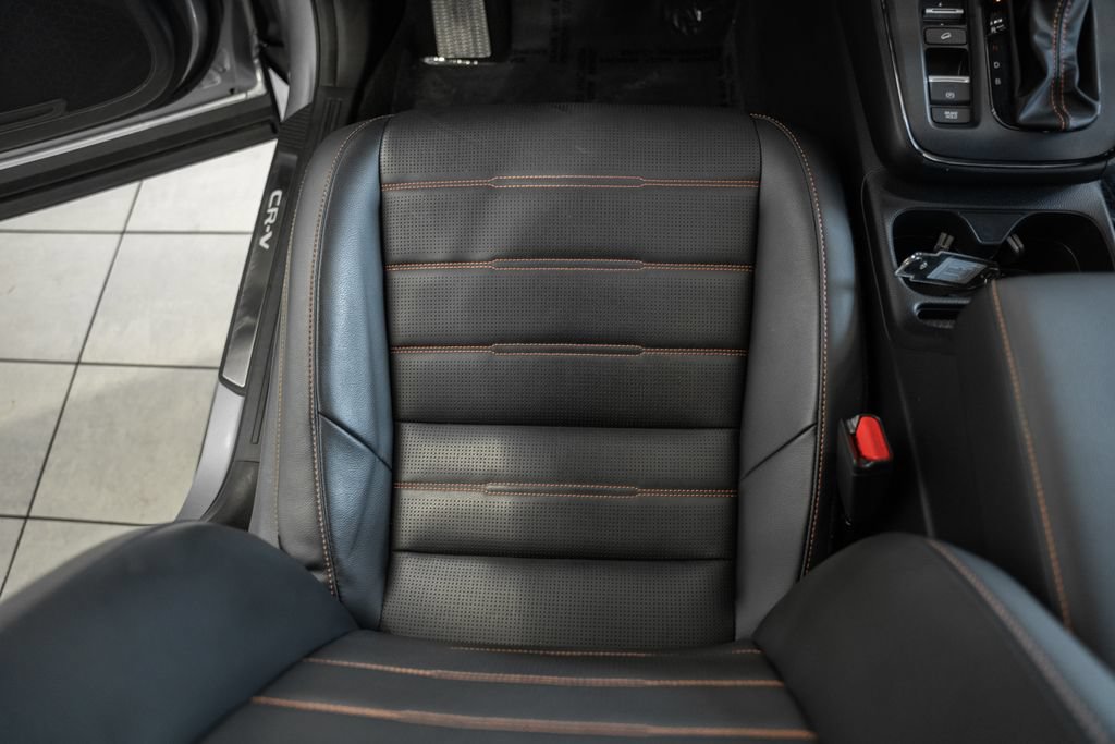 Used 2024 Honda CR-V Sport Touring image 31