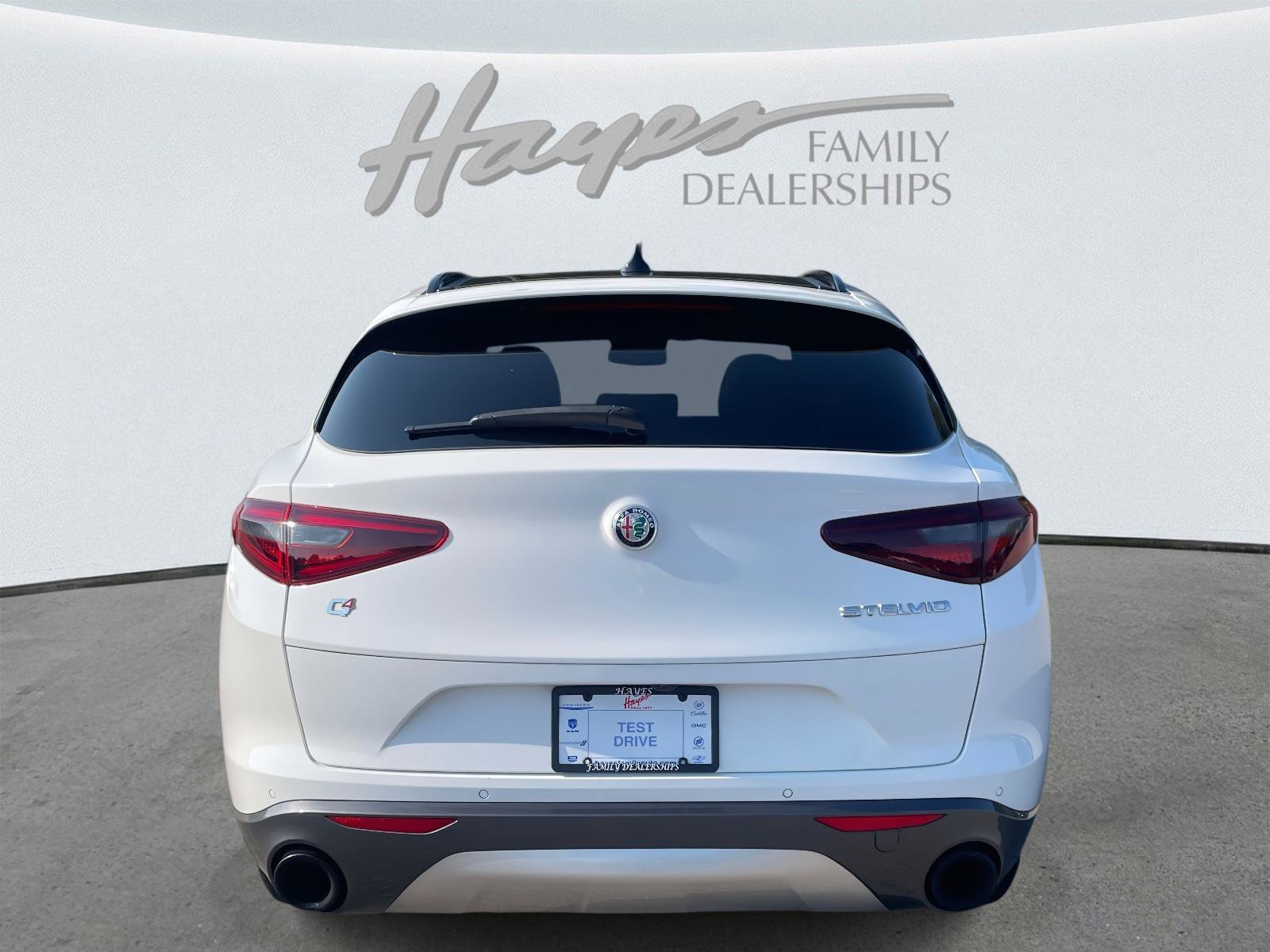 Used 2022 Alfa Romeo Stelvio Ti image 33