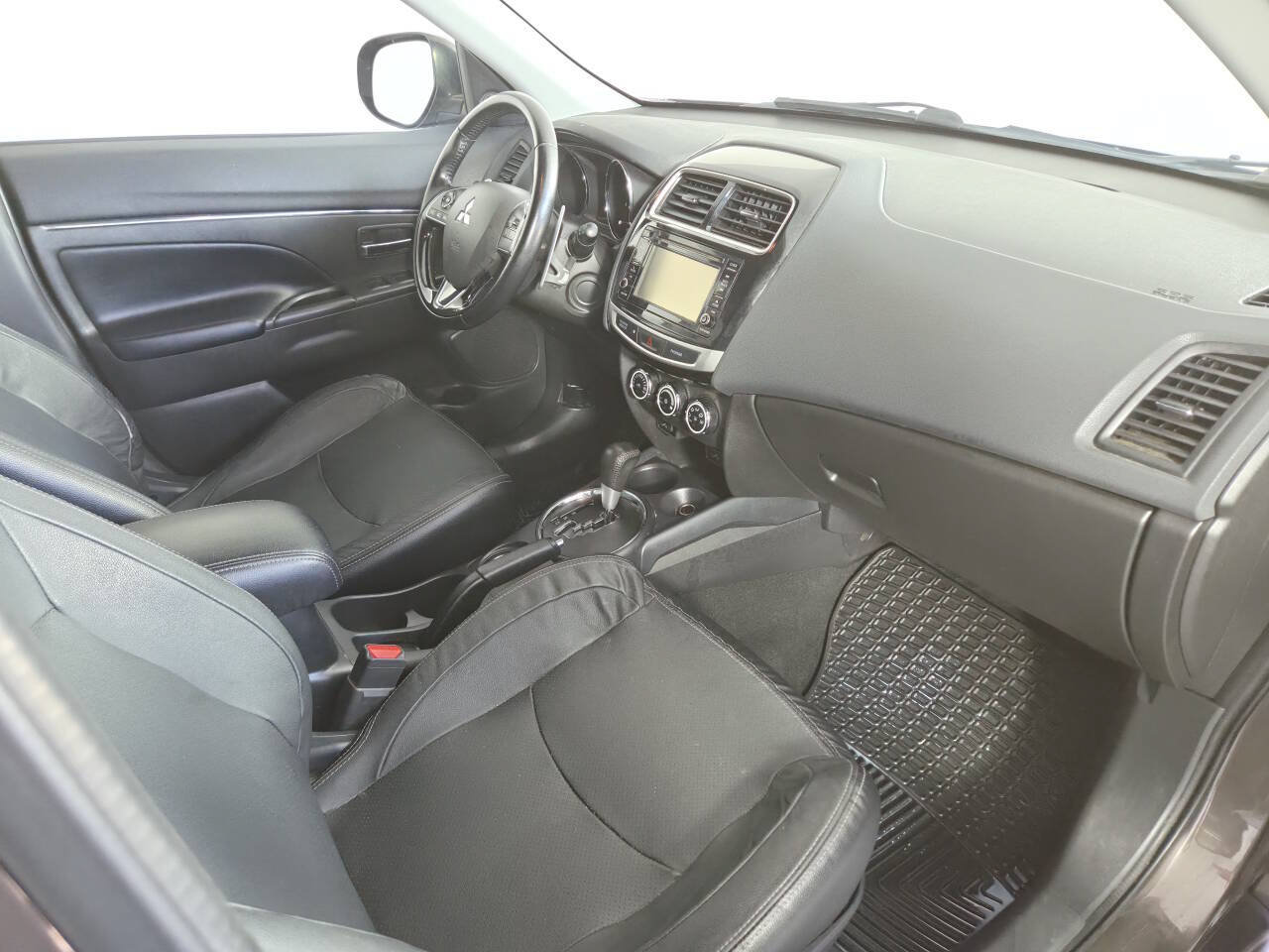 Used 2017 Mitsubishi Outlander Sport SEL AWD/4WD image 31